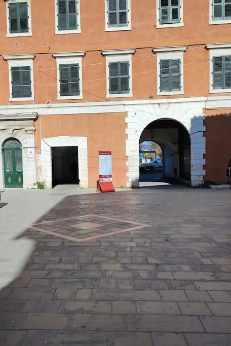 Mary'S Bright Apartment - Corfu Old Town Exterior foto